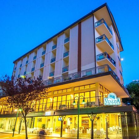 Hotel Venezia Каттоліка Екстер'єр фото